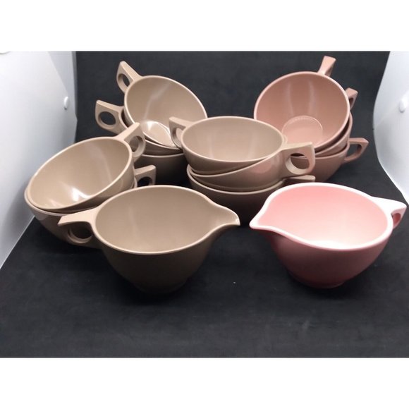 Vtg. MCM Atomic Melmac Marcrest/ Boonton 11 Melamine Cups 2 Creamers Bundle READ - Picture 2 of 16